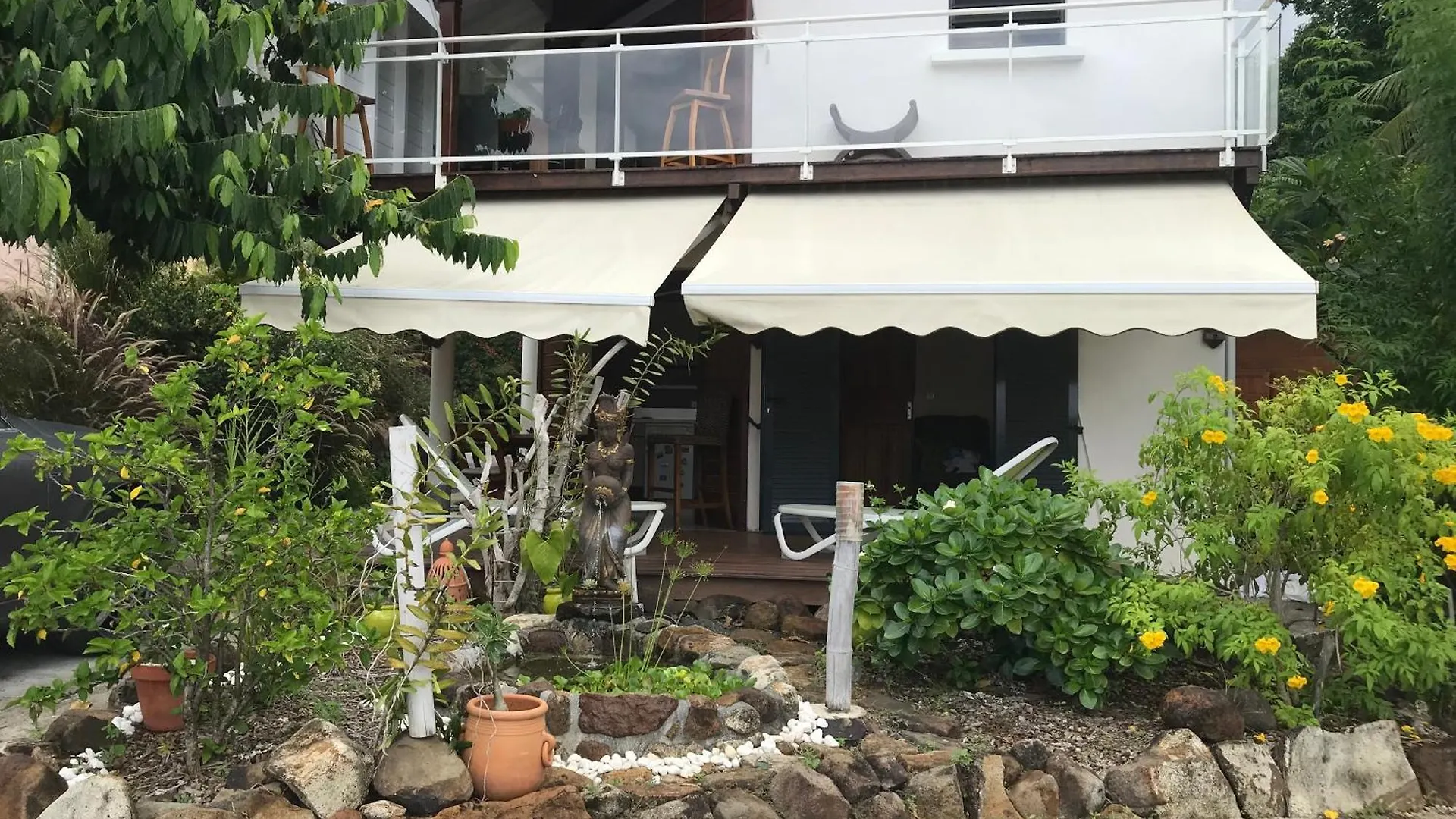 A 300M A Pied De La Plage De Grande Anse Rdc Vue Mer , Villa La Mahaudiere 데샤이에스 0*,  과달루프